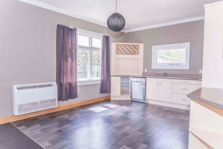 Photo of property in 1 York Street, Dannevirke, 4930