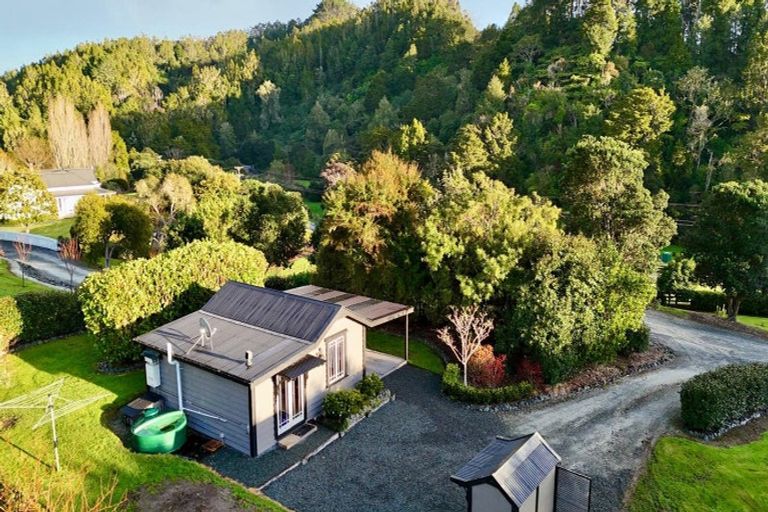 Photo of property in 11 Duck Creek Road, Warkworth, 0982