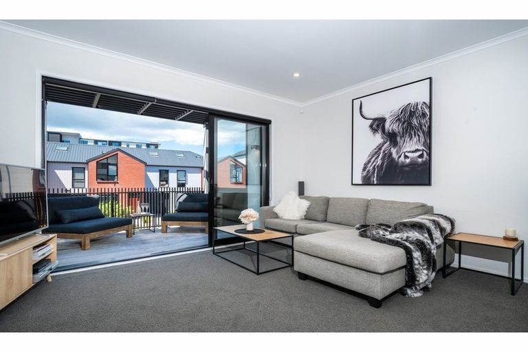 Photo of property in 5 Eyton Kay Road, Hobsonville, Auckland, 0616