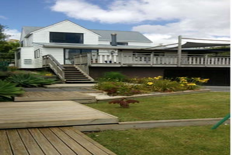 Photo of property in 1 Inca Place, Snells Beach, 0920