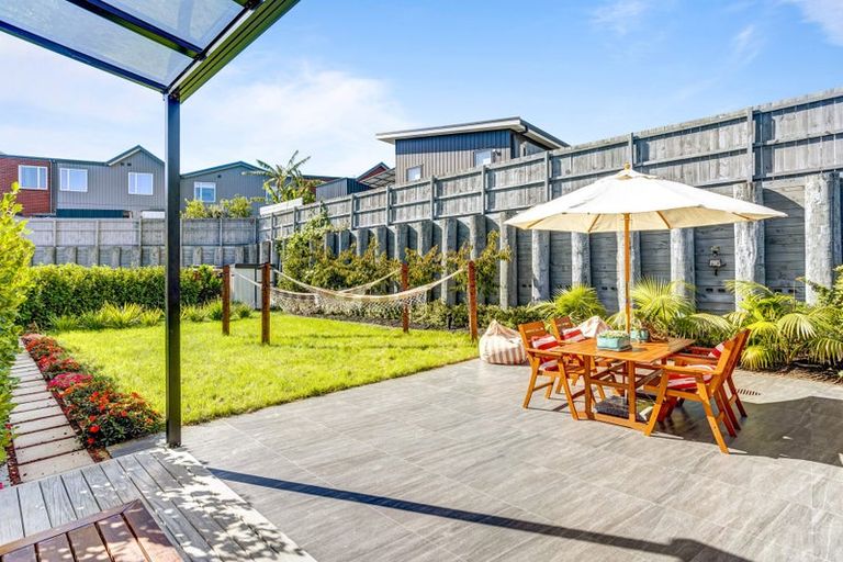 Photo of property in 33 Roundel Crescent, Whenuapai, Auckland, 0618