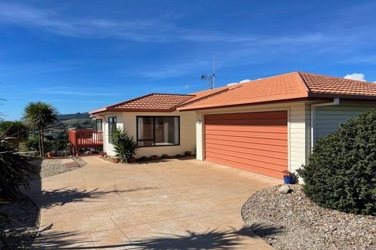 Photo of property in 18 Philomel Crest, Welcome Bay, Tauranga, 3112