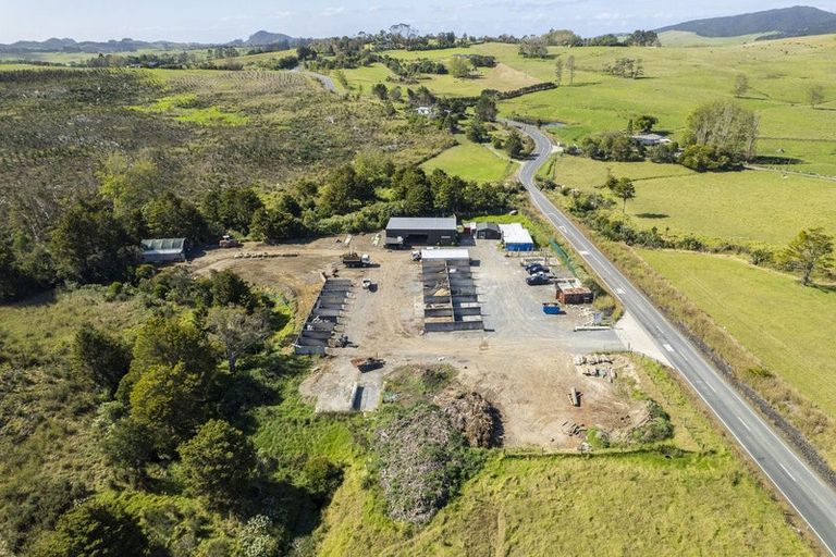 Photo of property in 35 Pataua Road South, Parua Bay, Onerahi, 0192