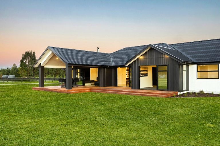 Photo of property in 14 Beal Place, Swannanoa, Kaiapoi, 7692