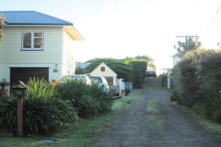 Photo of property in 35 Eatwell Avenue, Paraparaumu Beach, Paraparaumu, 5032