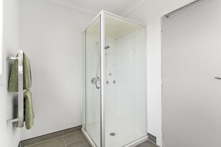 Photo of property in 222 High Street North, Carterton, 5713