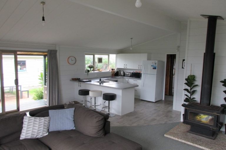 Photo of property in 120 Tutere Street, Waikanae Beach, Waikanae, 5036