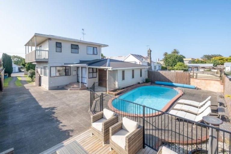 Photo of property in 7 Princes Street, Hawera, 4610