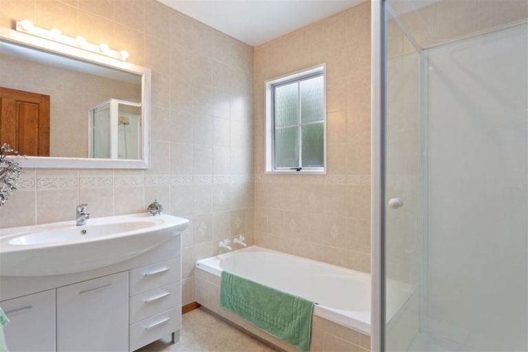 Photo of property in 33 Taranaki Drive, Woodend, 7610