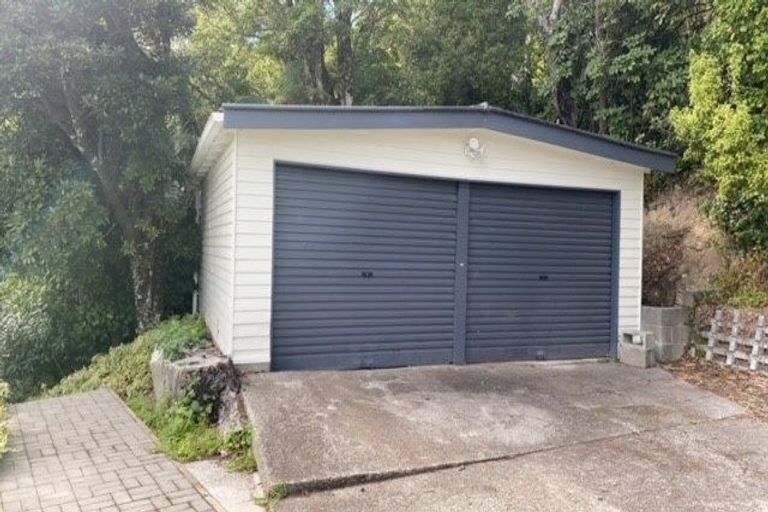 Photo of property in 24 Ngaumatau Road, Point Howard, Lower Hutt, 5013