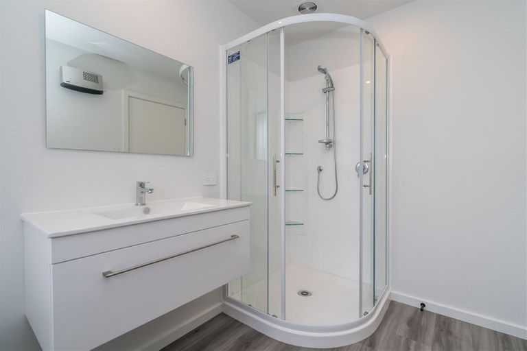 Photo of property in 4 Chatham Street, Waihola, Milton, 9073