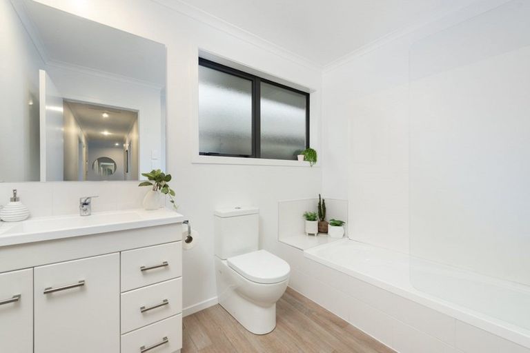 Photo of property in 5 Raiha Street, Papamoa Beach, Papamoa, 3118