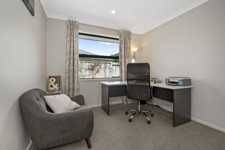 Photo of property in 11 Lakeside Terrace, Omokoroa, 3114