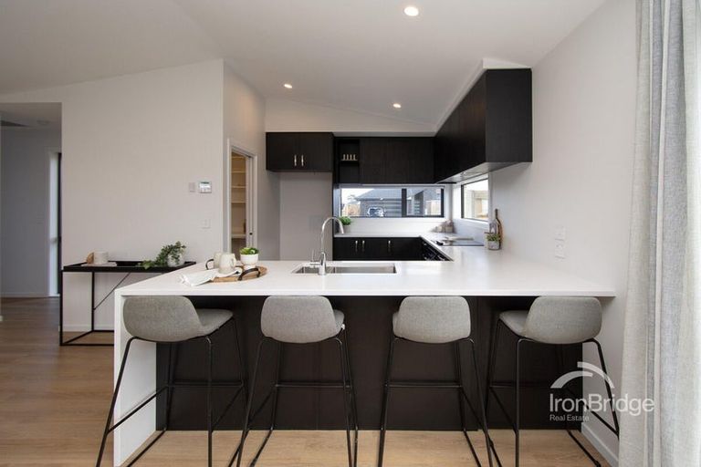 Photo of property in 35 Blue Jacket Drive, Halswell, Christchurch, 8025