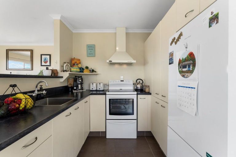 Photo of property in 48a Osprey Drive, Welcome Bay, Tauranga, 3112