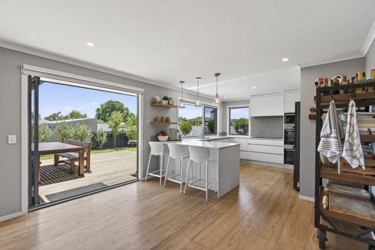 Photo of property in 22 Smith Street, Lepperton, New Plymouth, 4373