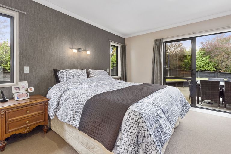 Photo of property in 22 Rosella Drive, Welcome Bay, Tauranga, 3112