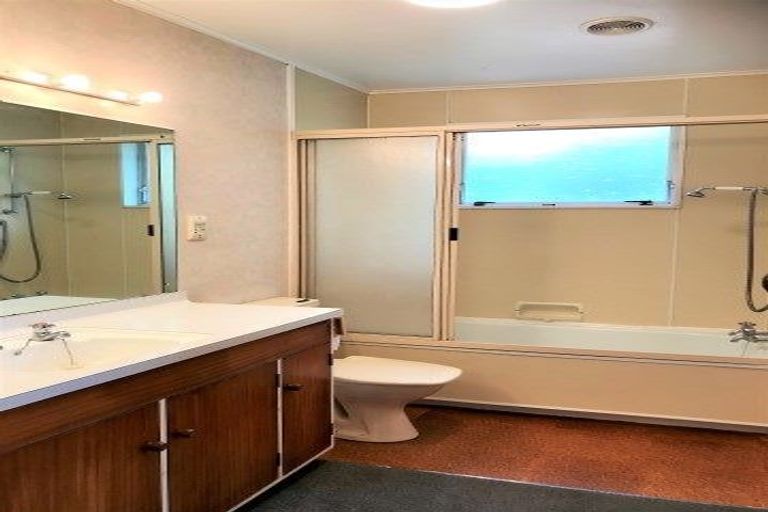 Photo of property in 1 Cabin Lane, Whitby, Porirua, 5024