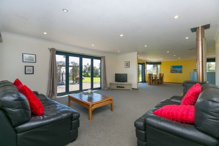 Photo of property in 930 Upland Road, Egmont Village, New Plymouth, 4372