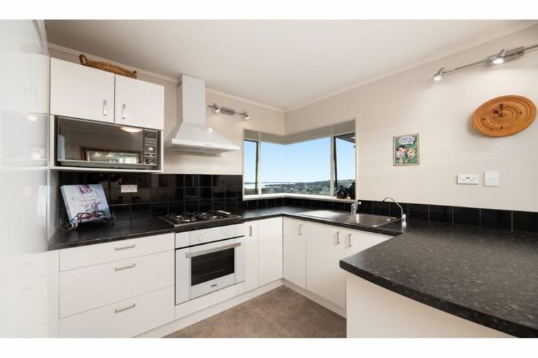 Photo of property in 71 Osprey Drive, Welcome Bay, Tauranga, 3112