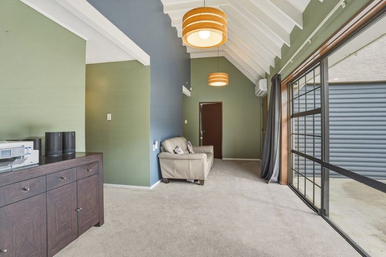 Photo of property in 220 South Road, Caversham, Dunedin, 9012
