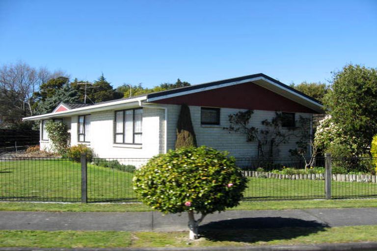 Photo of property in 9 Deller Drive, Carterton, 5713