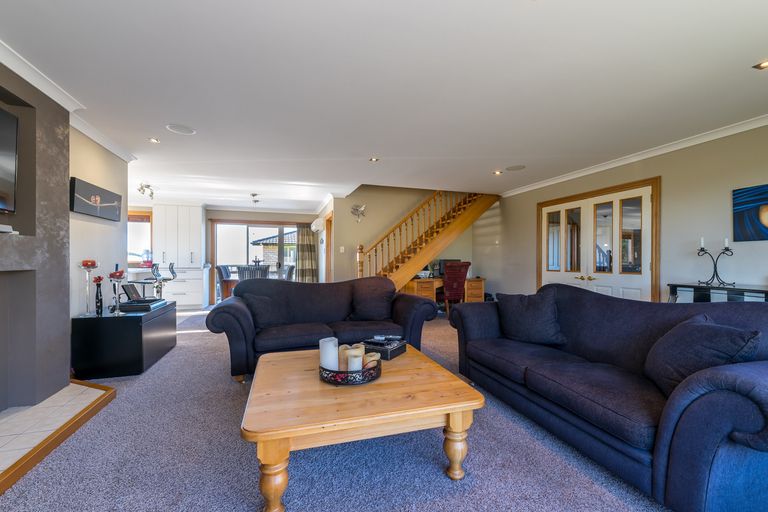 Photo of property in 330 Highcliff Road, Highcliff, Dunedin, 9013