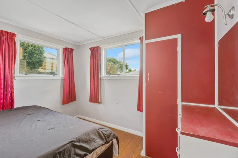 Photo of property in 9 Mount View Place, Spotswood, New Plymouth, 4310