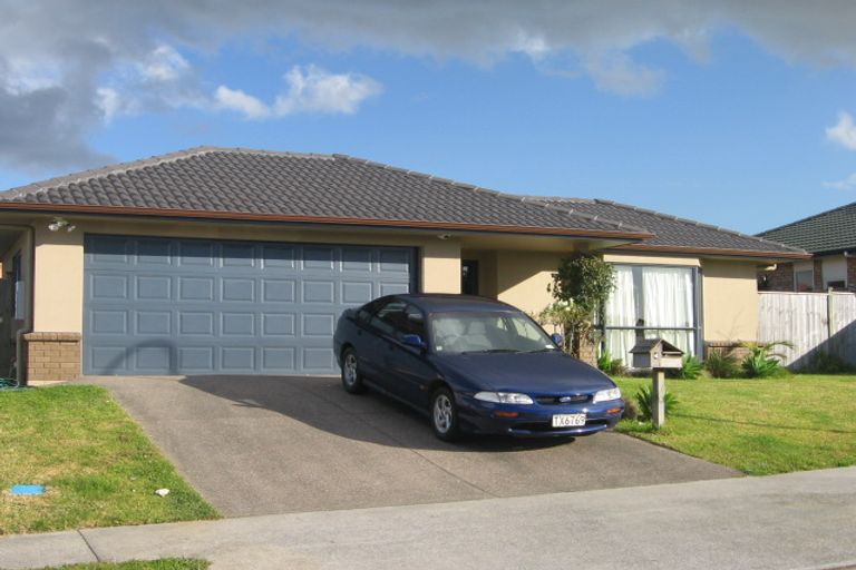 Photo of property in 4 Adrigole Place, East Tamaki, Auckland, 2013