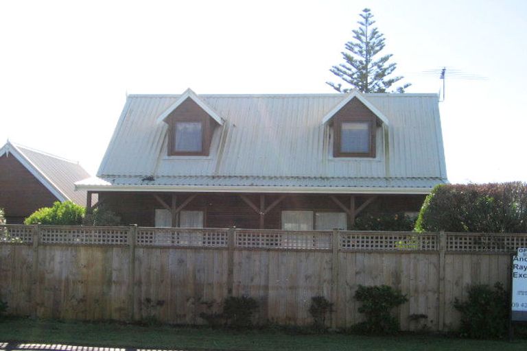 Photo of property in 7c Centreway Road, Orewa, 0931