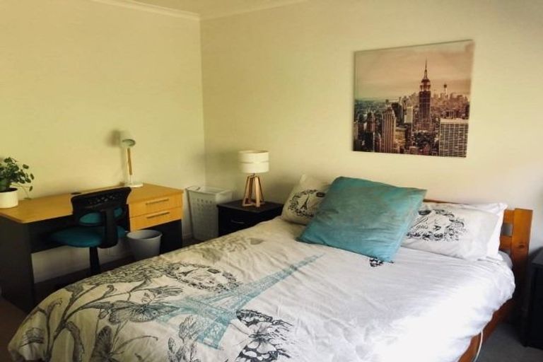 Photo of property in 58 Kate Sheppard Avenue, Torbay, Auckland, 0630