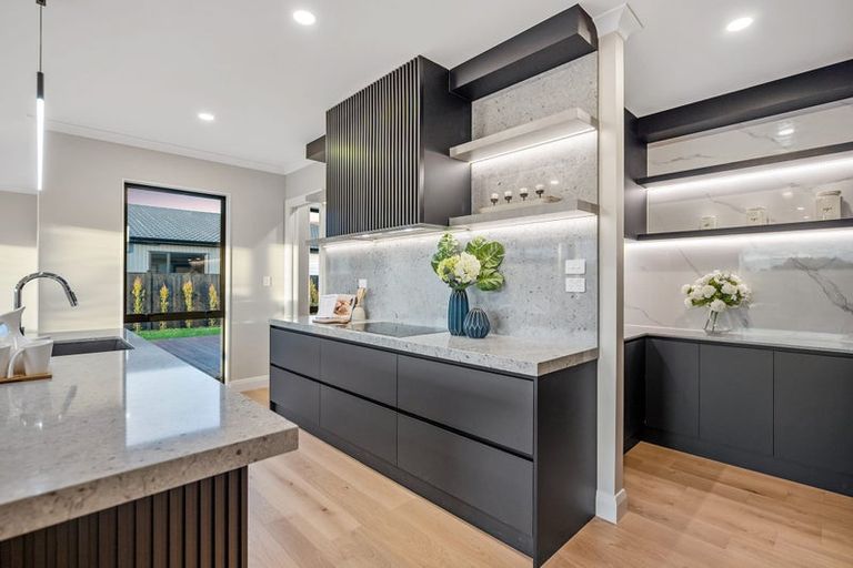 Photo of property in 56 Kewa Road, Albany Heights, Auckland, 0632