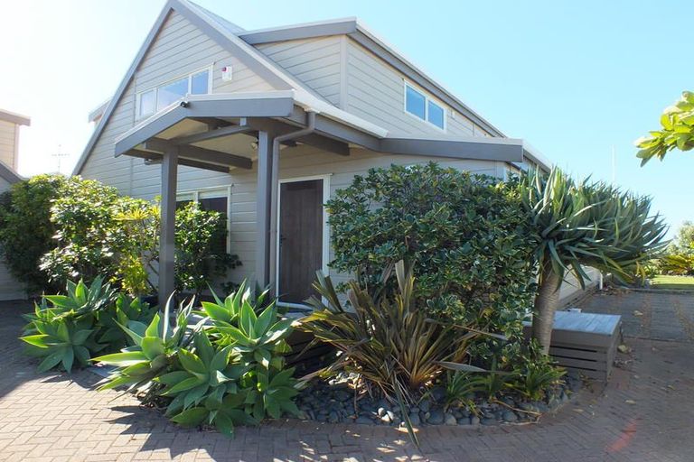 Photo of property in 122 Puka Crescent, Matarangi, Whitianga, 3592