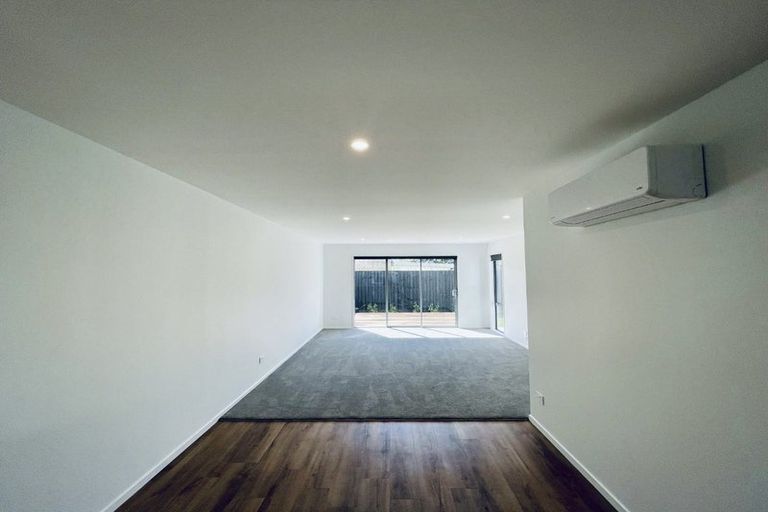 Photo of property in 2/21 Glasgow Street, Phillipstown, Christchurch, 8011