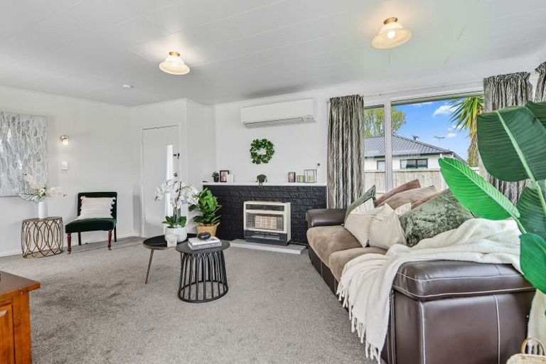 Photo of property in 6 Lugton Street, Nawton, Hamilton, 3200