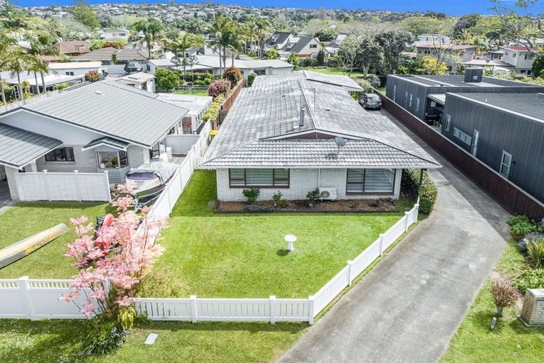 Photo of property in 33a The Circle, Manly, Whangaparaoa, 0930