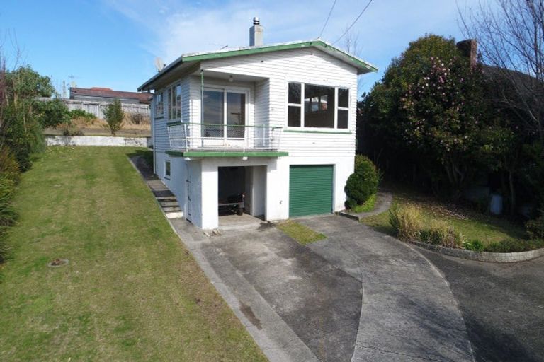 Photo of property in 16 Gilmore Street, Te Puke, 3119