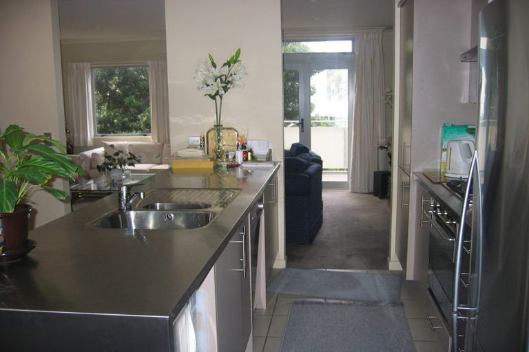 Photo of property in Marrakech Cafe, 28/305 Evans Bay Parade, Hataitai, Wellington, 6021