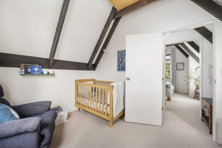 Photo of property in 21 Crieff Street, Northland, Wellington, 6012