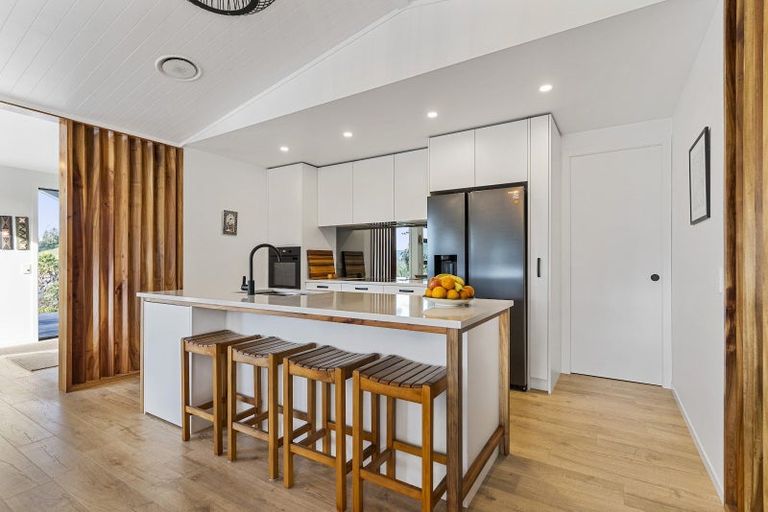 Photo of property in 19 Titoki Lane, Whangamata, 3691