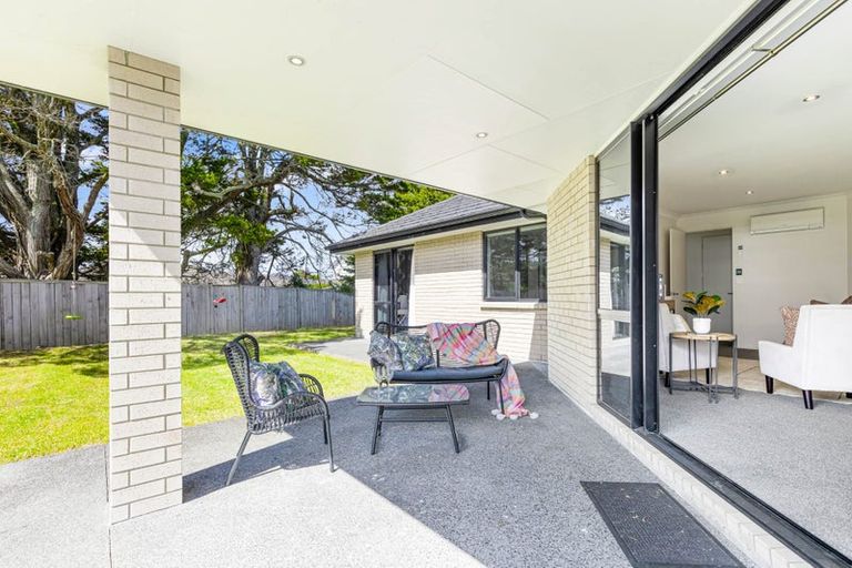 Photo of property in 10 Pititi Lane, Kumeu, 0810