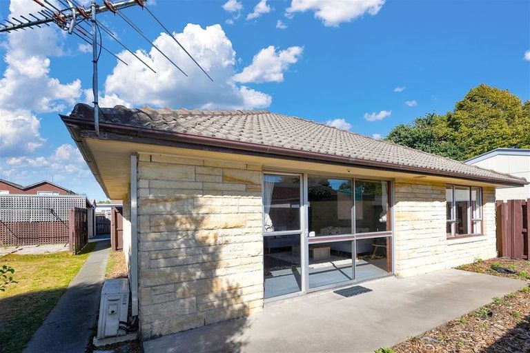 Photo of property in 1/18 Peer Street, Upper Riccarton, Christchurch, 8041