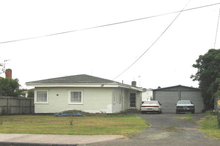 Photo of property in 1/11 Salisbury Road, Birkdale, Auckland, 0626