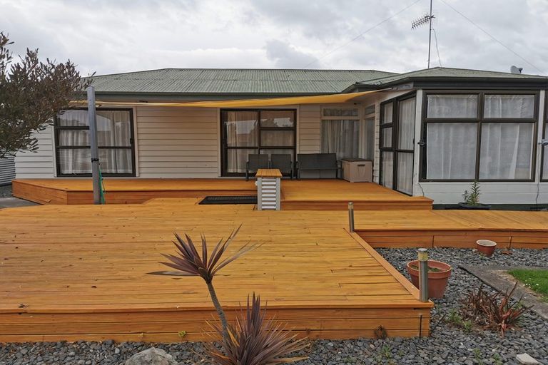 Photo of property in 21 Hinton Road, Taradale, Napier, 4112