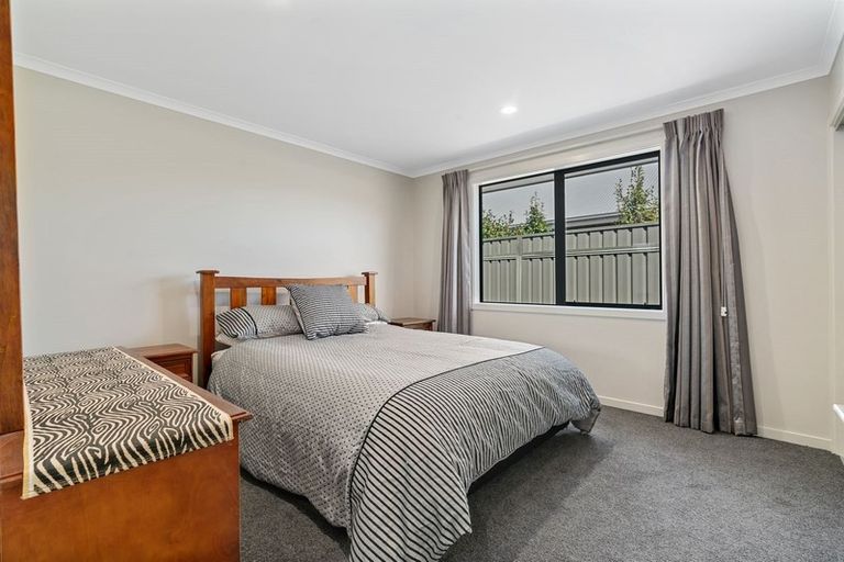 Photo of property in 18 Sunhaven Cove, Cromwell, 9310