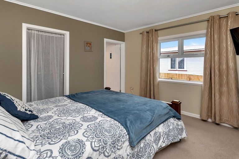 Photo of property in 97 Onerahi Road, Onerahi, Whangarei, 0110