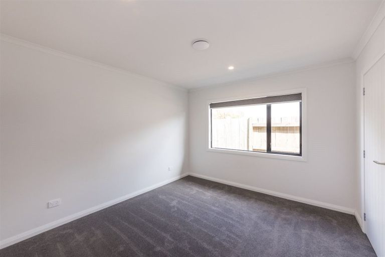 Photo of property in 24 Serenity Crescent, Kelvin Grove, Palmerston North, 4414