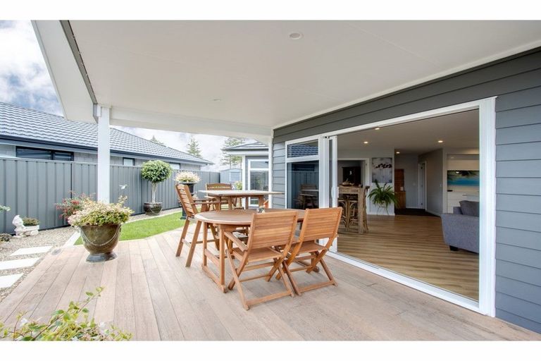 Photo of property in 18 Arrow Place, Te Awa, Napier, 4110