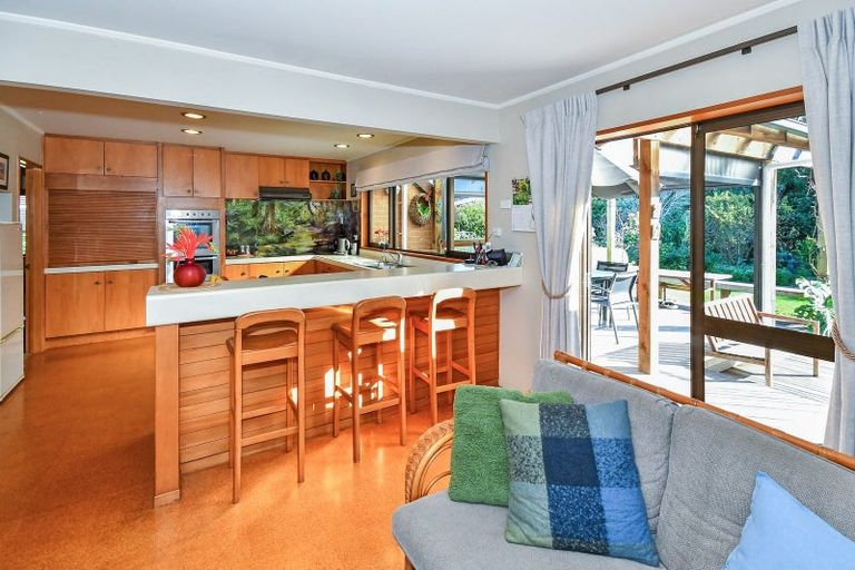 Photo of property in 8 Lemonwood Place, The Gardens, Auckland, 2105