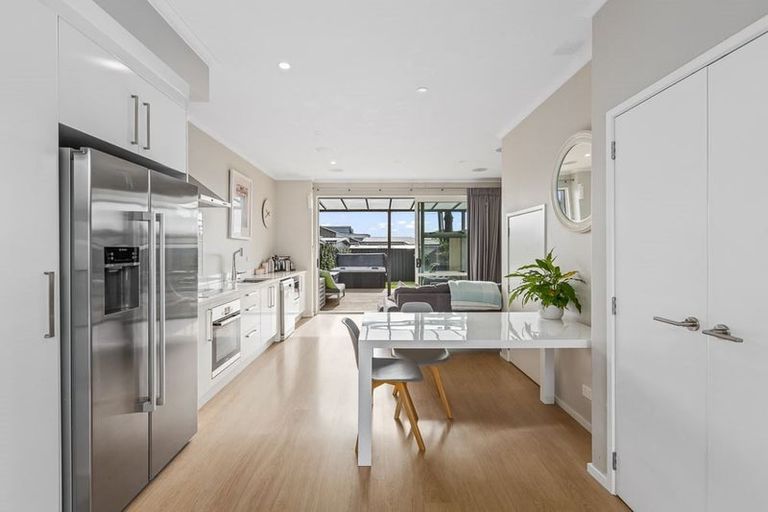 Photo of property in 10 Touhou Road, Hobsonville, Auckland, 0616